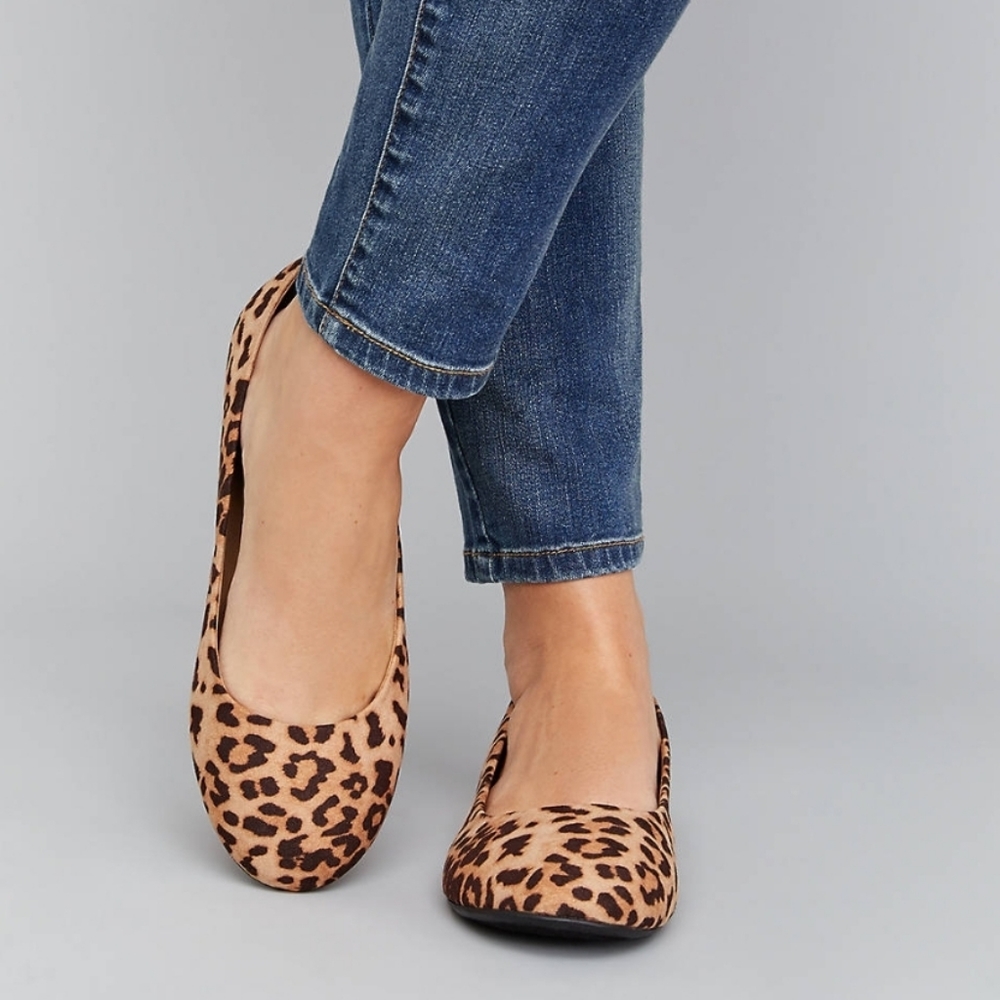Brand New Trendy Leopard Flats